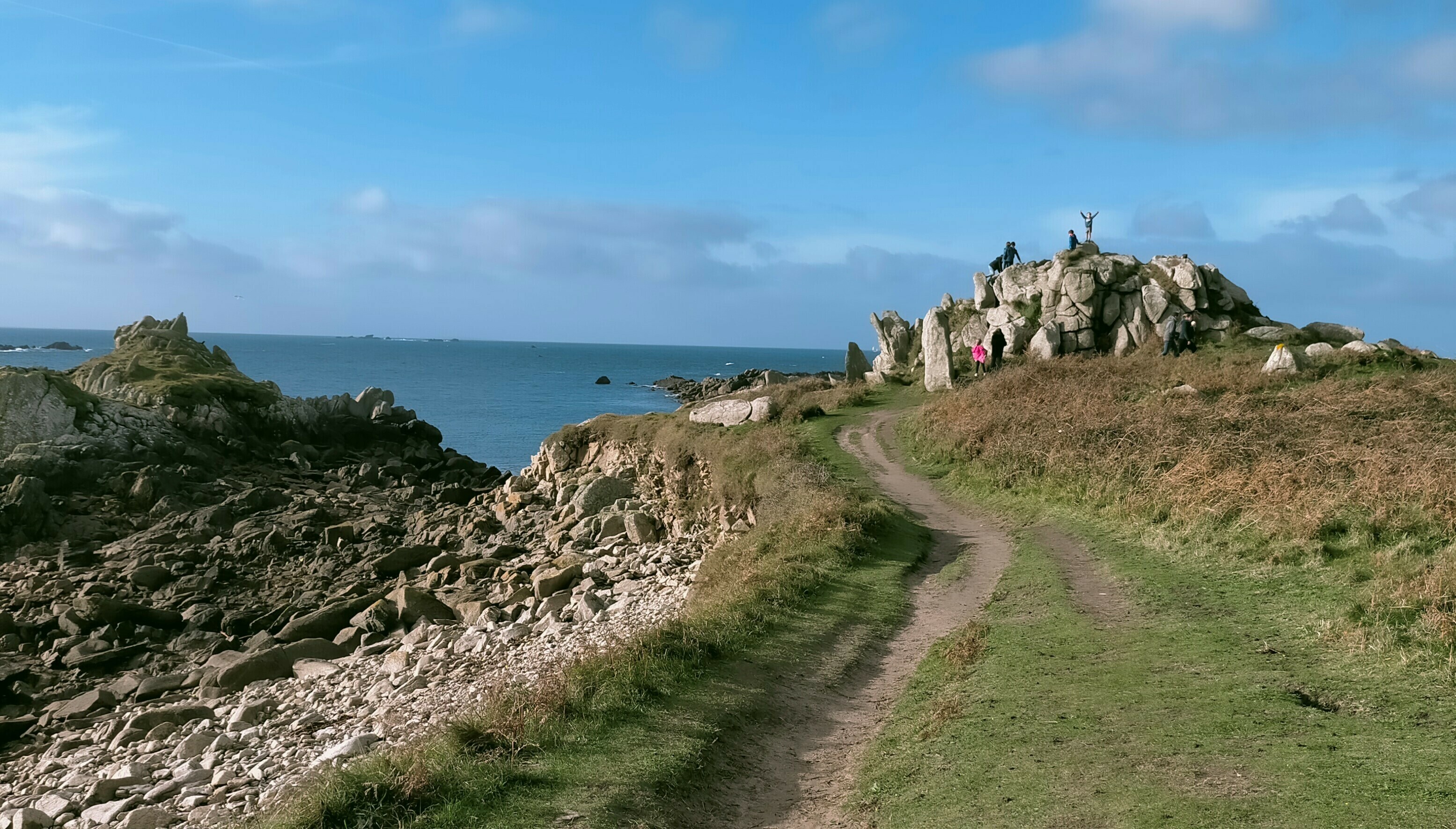 Menhirs de Pors-an-Toullou et Ar-Verret